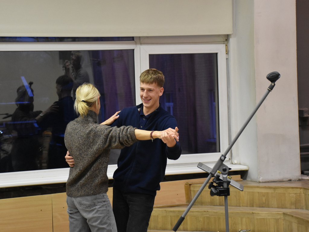 Koncertlekcija “Citi zēni”