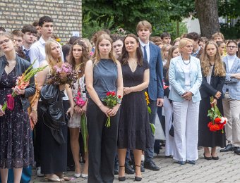 Zinību diena